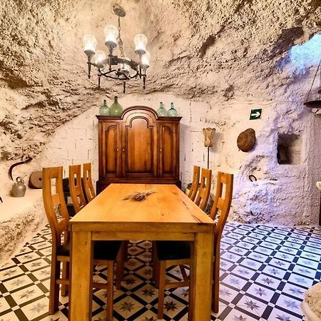 فيلا Cueva Con Jacuzzi A 20 Minutos De Valencia Benaguacil المظهر الخارجي الصورة